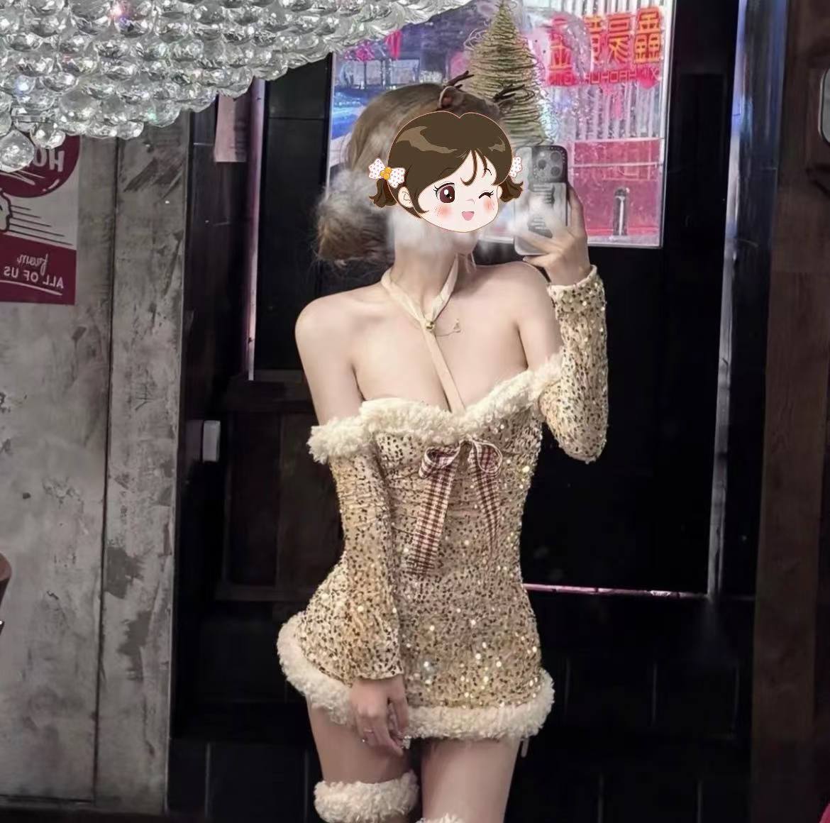 Velvet Bunny Cosplay Lingerie Set with Ears, Tie, Dress and Sleeves — detail image 2