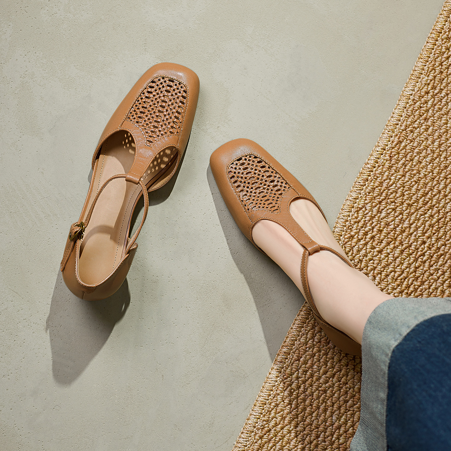 Sandal nữ da cừu thấp gót dệt vintage bít mũi quai chữ T — màu trắng ngà