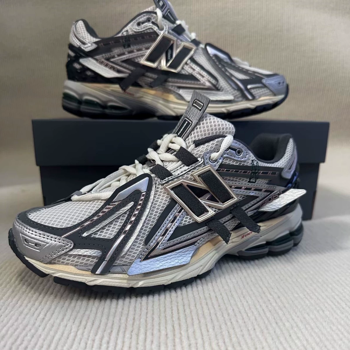 Pure Original Nb1906A Distressed Deconstructed Ribbon Retro Dad Shoes Couple Cushioning Breathable Casual Sports Jogging Shoes