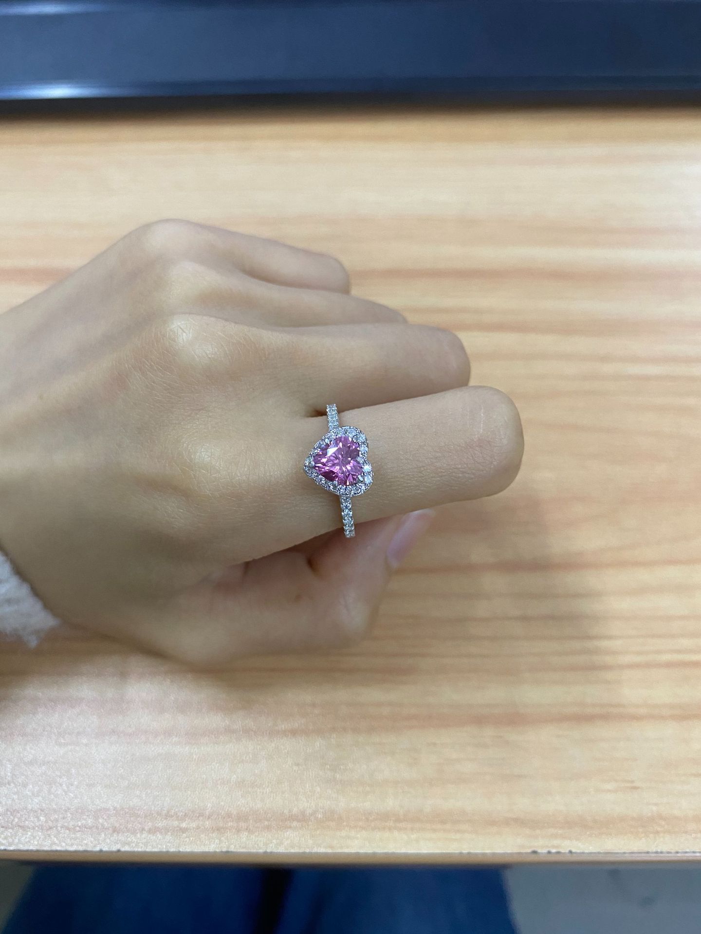 925 anillo de diamante rosa en forma de corazón de plata Europa y América 1 quilates de diamantes de diamante de diamantes de diamantes de mosaico