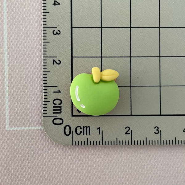 M009-Solid green apple