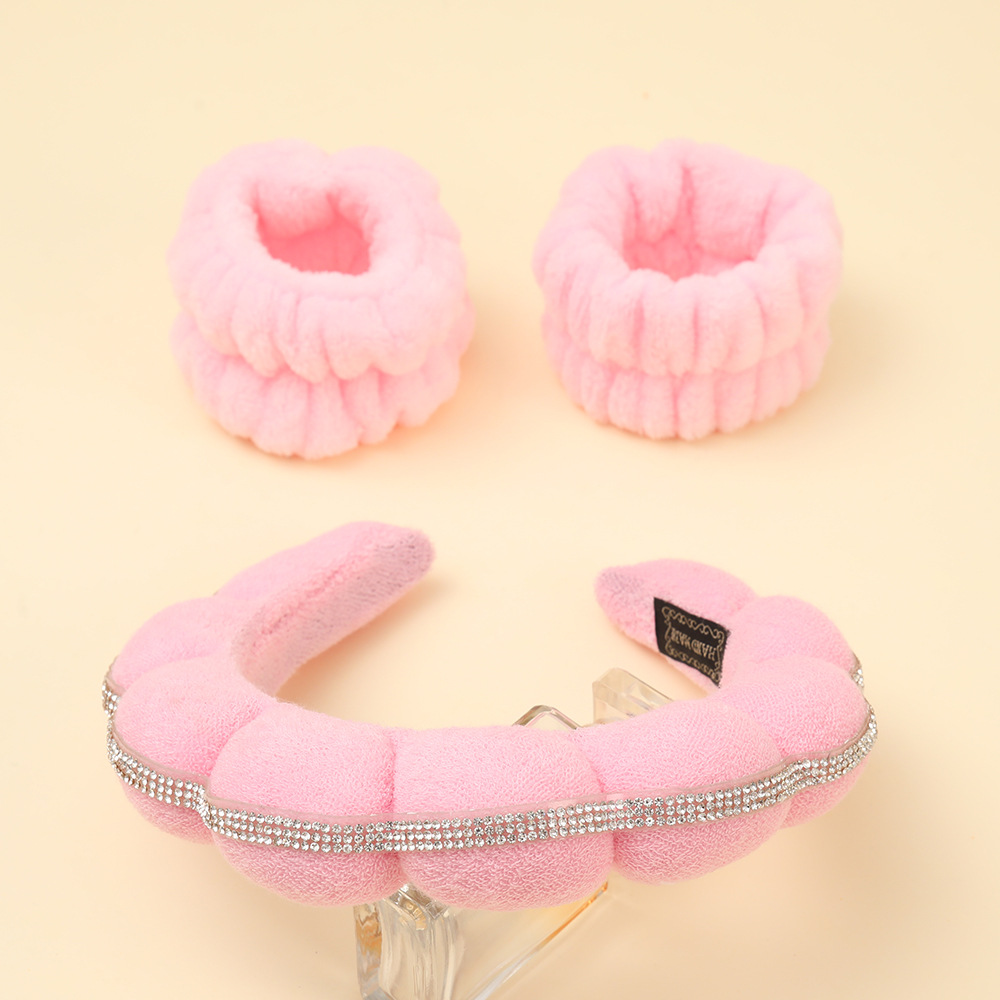 La nueva diadema de diamantes con incrustaciones de Amazon, la parte superior del cráneo alto, el traje de pulsera de giro de alta calidad, la diadema, el tocado anudado femenino, la joyería