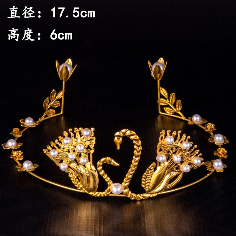 Red de celebridades Decoración de pasteles de corona Decoración de ramo Decoración de perlas Plug-in Sombrero de cumpleaños Reina Corona Material de flores
