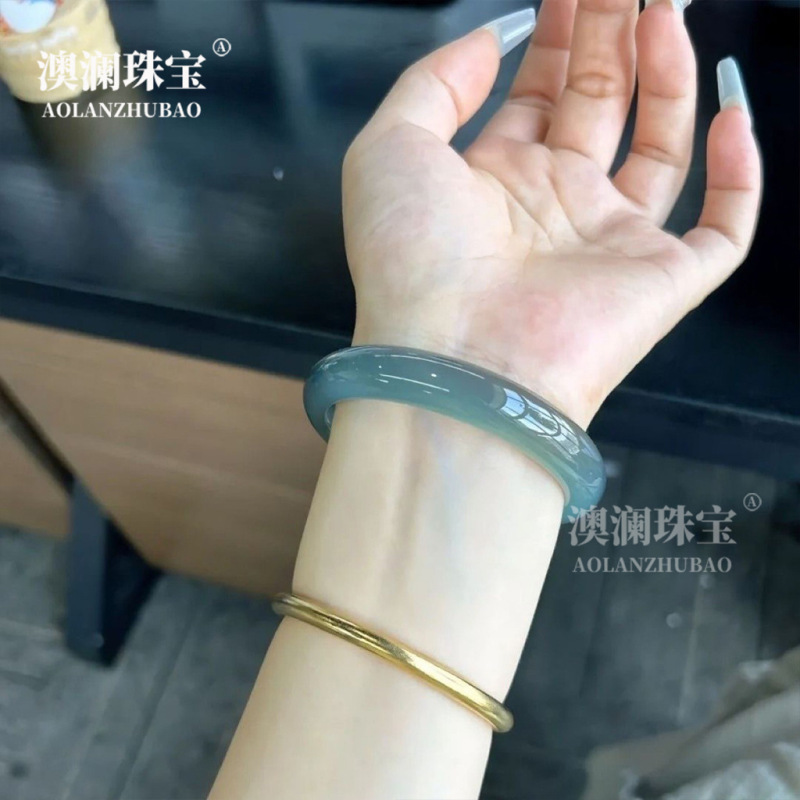 中国風のラ・メール高級品! ジングルラウンドストリップレイクブルーブレスレットアイスウォーターフォーム翡翠英岩翡翠ブレスレット|undefined