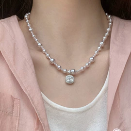 项链;耳钉;耳环