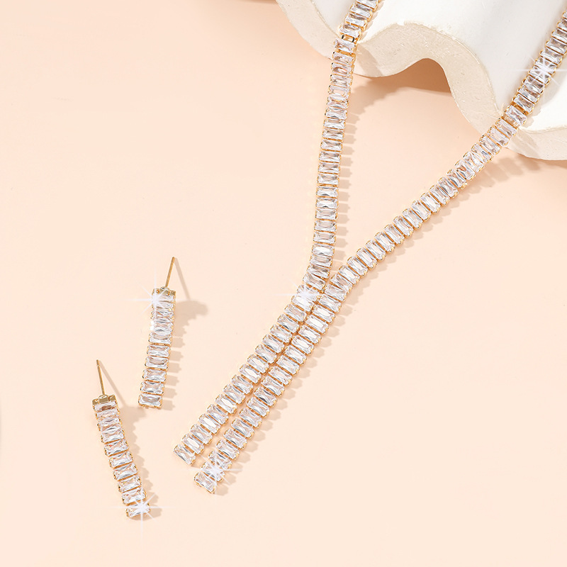 42g Weight Artificial Rhinestones Inlay Material Jewelry Set Classification Earrings + Necklace Quantity Holiday, Banquet Occasion Copper Material Geometric Pattern Women's Gender Plating Design Simple Style Style Copper Plating Geometric Artificial Rhinestones Jewelry Set 9