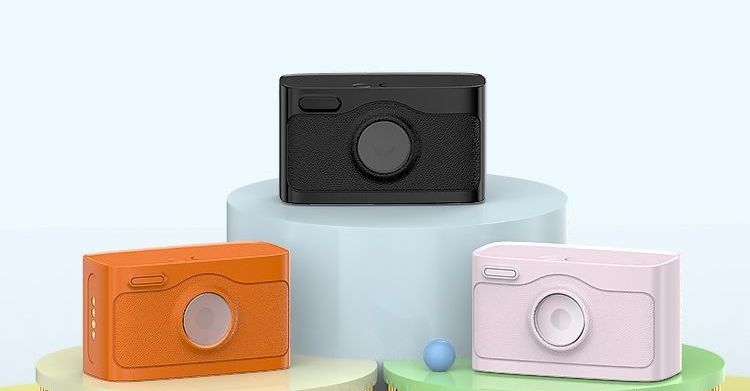Real-time dog tracking smart GPS tracker, new anti-electronic fence locator, waterproof pet cat collar, others