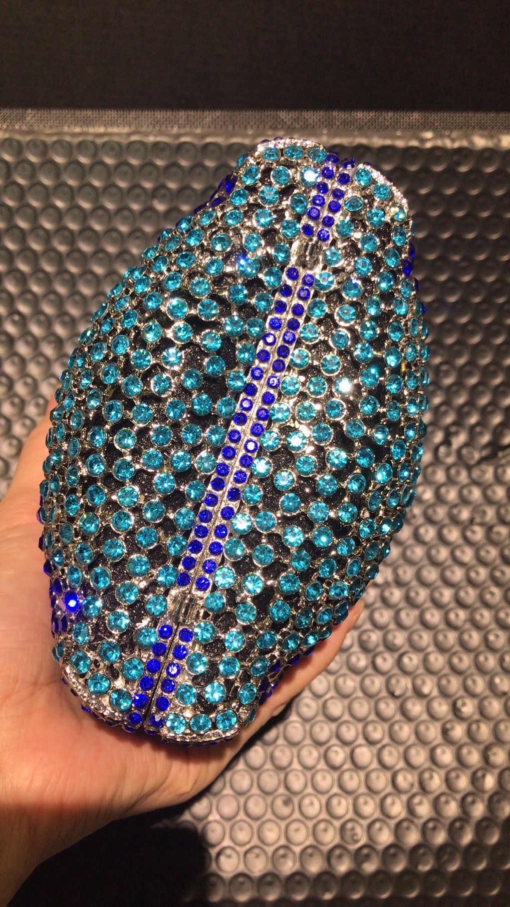 Túi clutch nữ đính đá pha lê hình cá mập phong cách châu Âu — Vàng kim AB chi tiết 4