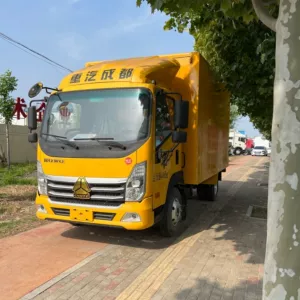 Sinotruk HOWO 4.2m qutu tipli şəhər özüboşaldan yük maşını