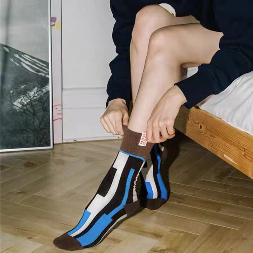 Tide brand European goods new product hello colorful patchwork personalized AB socks dance dance internet celebrity sport fabric tag crew socks cotton socks