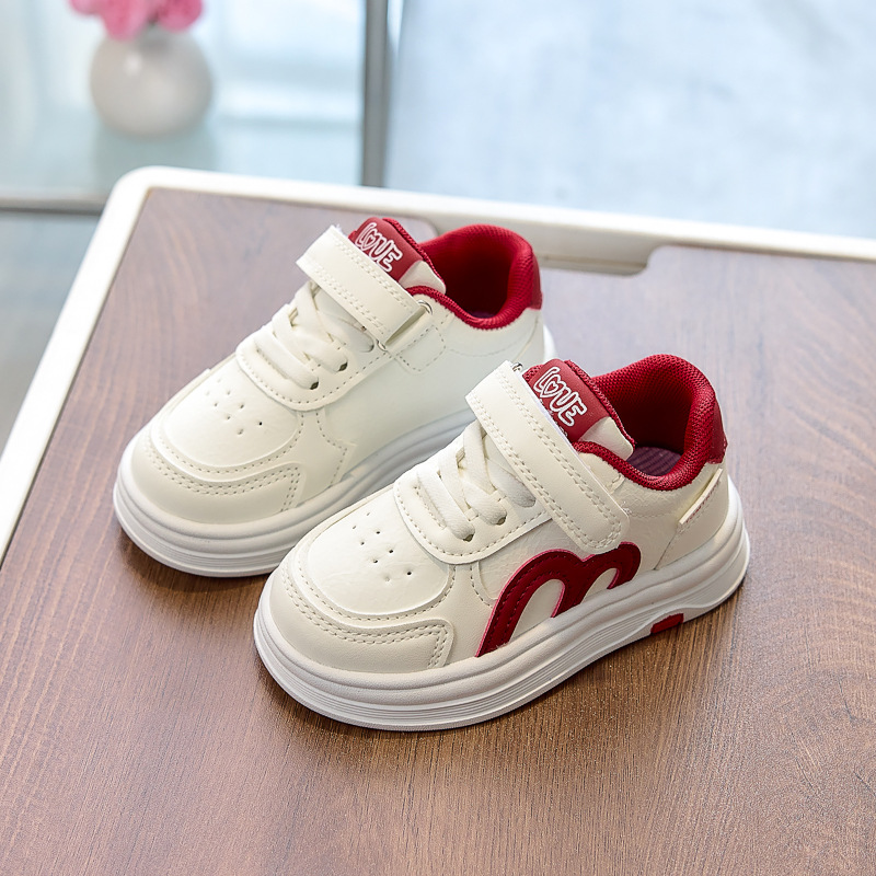 Zapatos de skate para niños nuevos 2026 primavera y otoño zapatos casuales para niños y niñas zapatos blancos pequeños zapatos de jardín de infantes zapatos para bebés