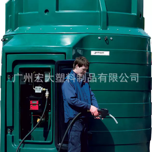 各种户外室外圆形方形异形大型储罐水塔定制广州滚塑厂家加工定制