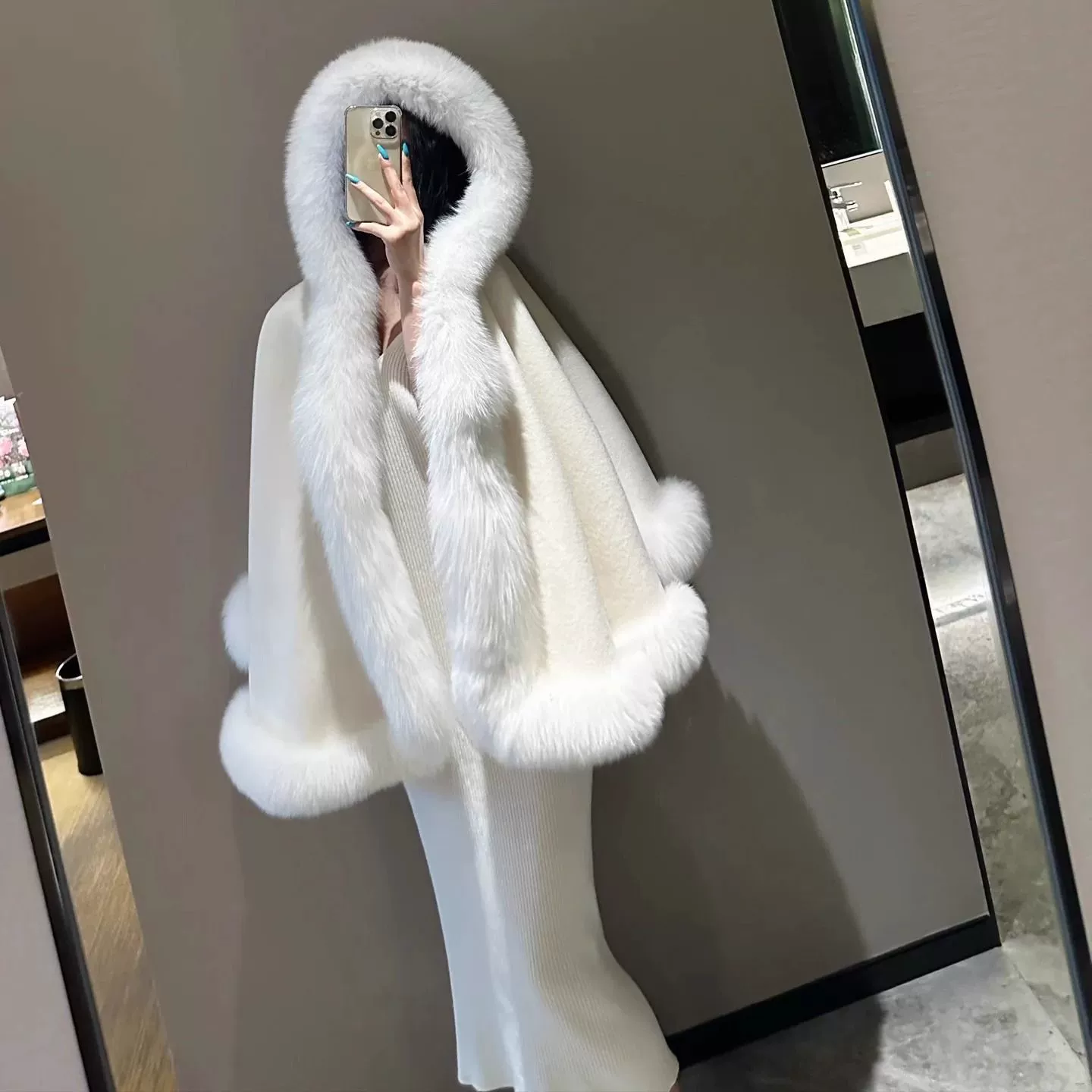 Пушистая верхняя одежда, женский плащ, шаль с капюшоном, новый воротник из искусственного лисьего меха, белый плащ Лолиты, верхняя одежда