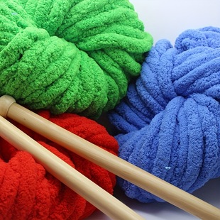 2 Balls of Thick Snow for Knitting and Crochet Soft Crochet