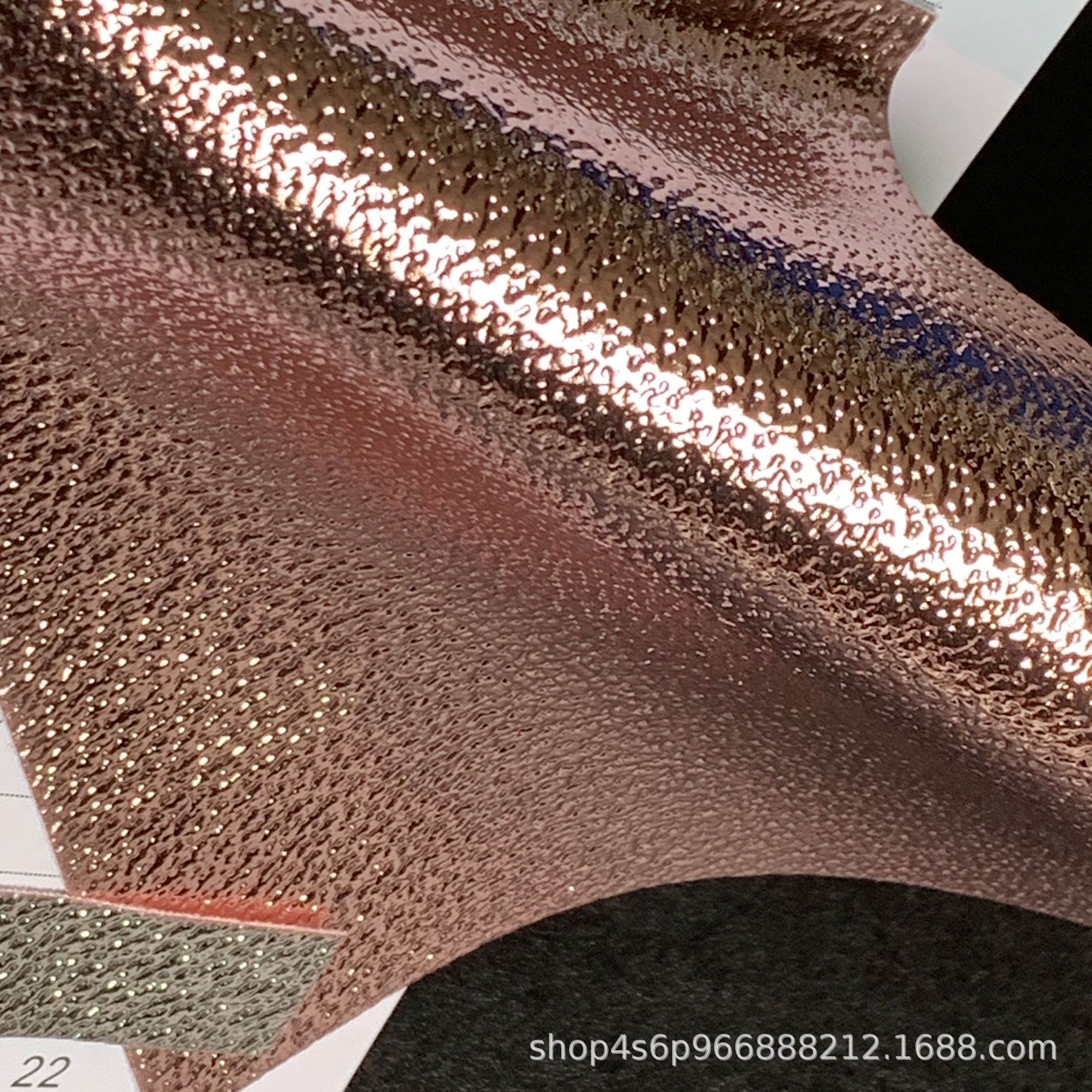 麦潮阁仿棉绒底金属点点pu压花纹握把皮革箱包特殊鞋材面料M4325