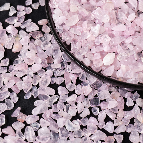 Natural hibiscus crystal powder crystal raw stone gravel pink crystal conformable fish tank flower pot for Buddha demagnetization raw stone gravel wholesale
