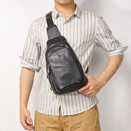 男士胸包;旅行包袋;休闲背包