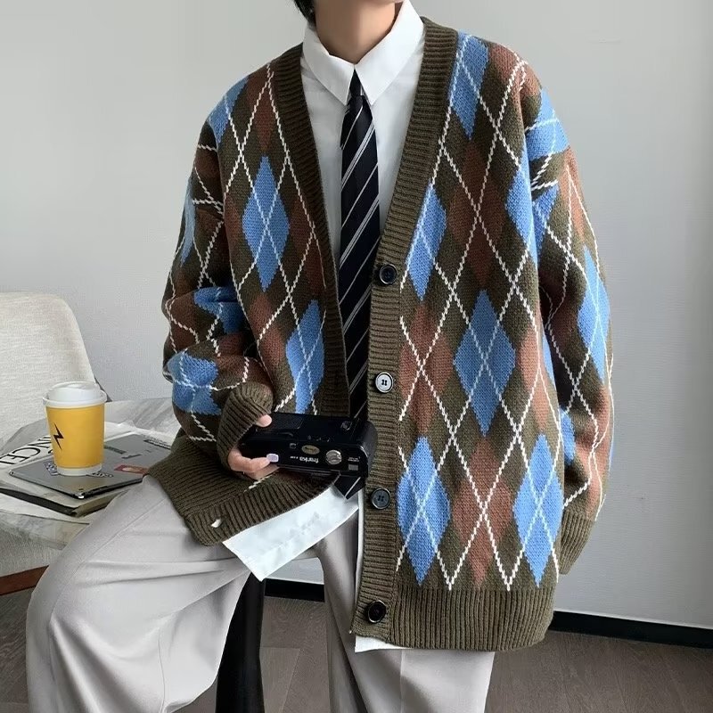 Diamond plaid sweater men's autumn and winter Hong Kong style retro ins trendy loose V-neck casual sweater cardigan coat