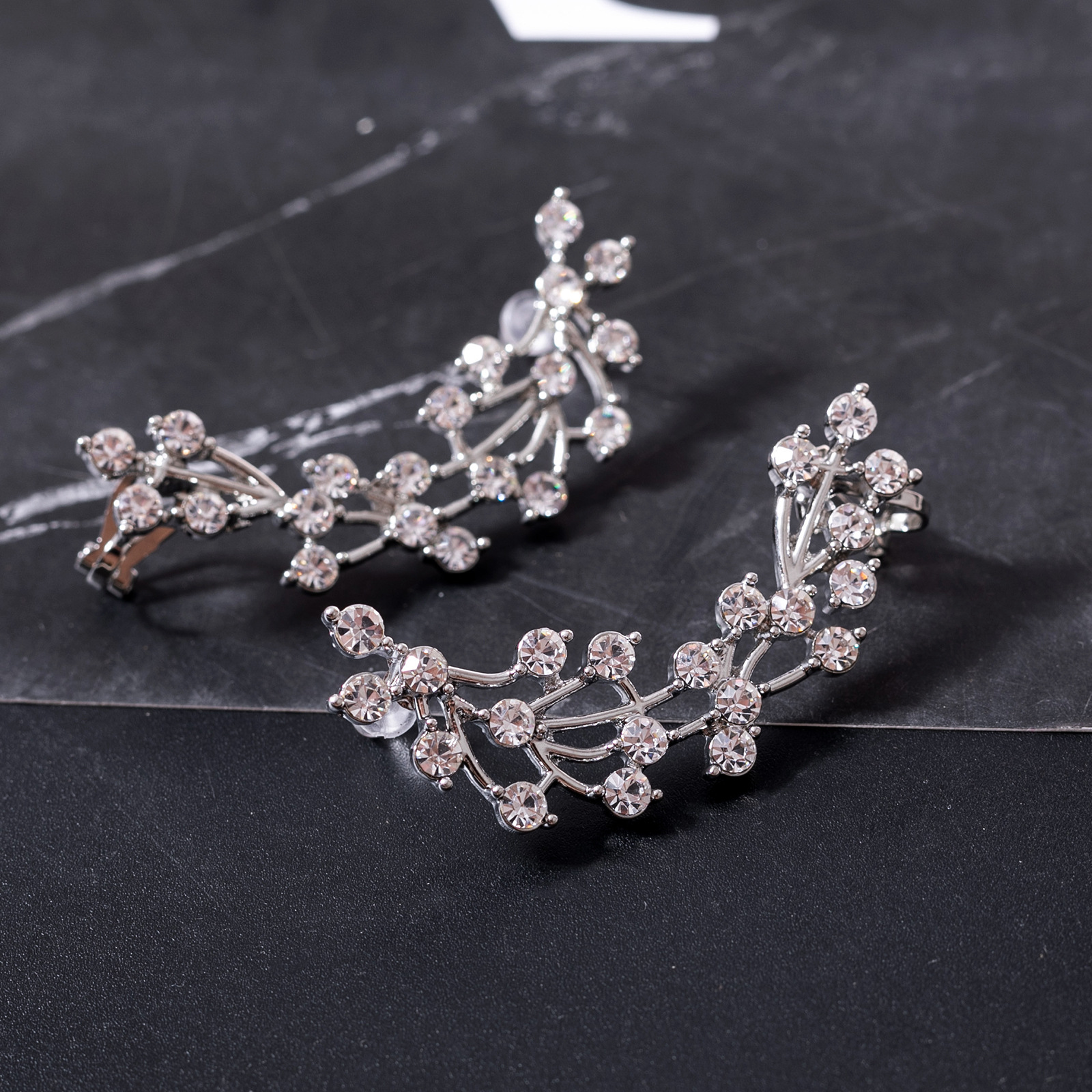 Inlay Design Elegant Sweet Geometric Alloy Inlay Rhinestones Women's Ear Clips