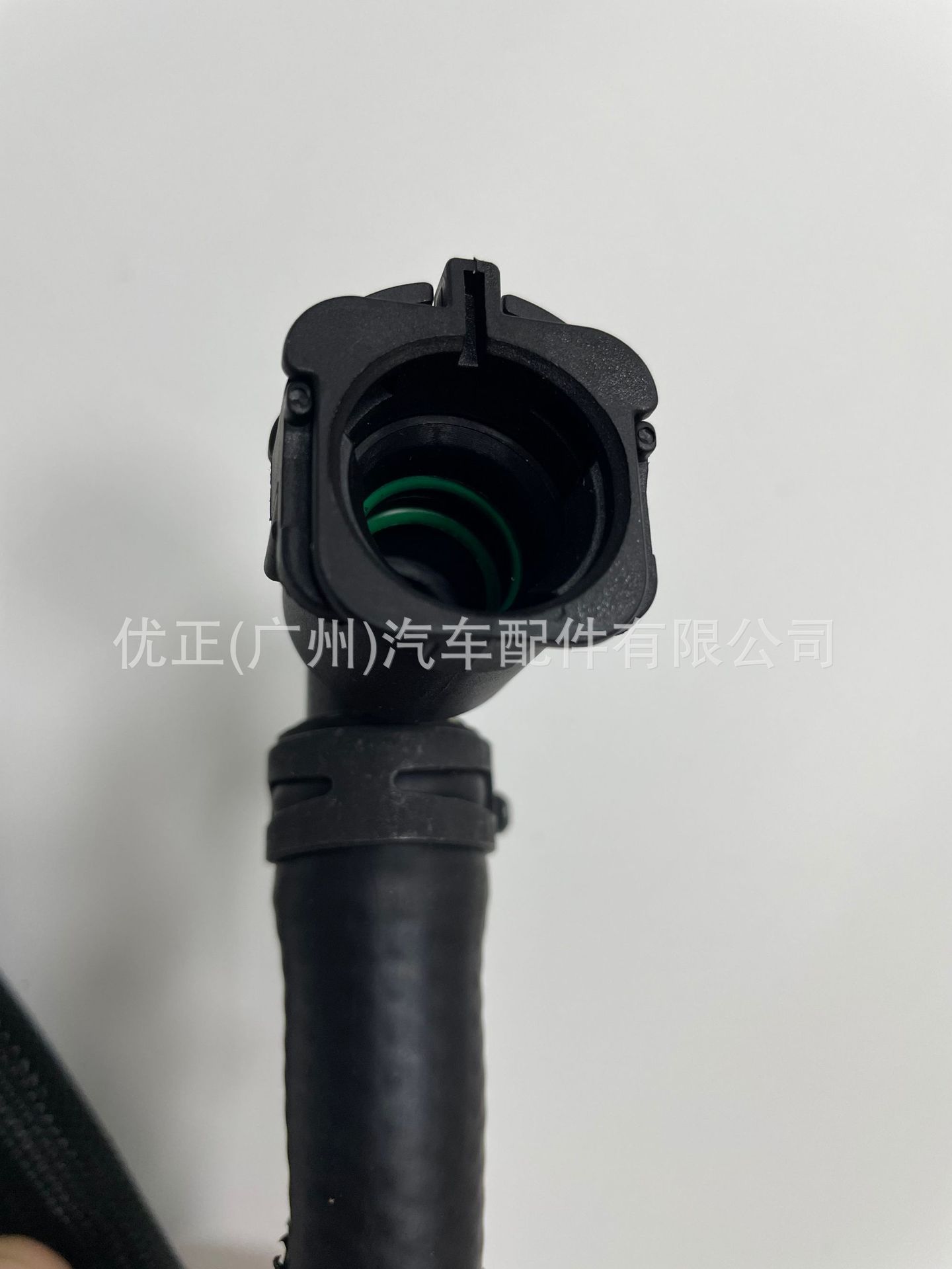 Lr155605 Is Suitable for Jaguar Land Rover Fifth Generation Land Rover Discovery 2017 Hose Assembly Oil Cooler