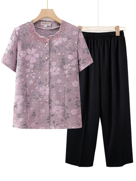 Fuchsia trousers