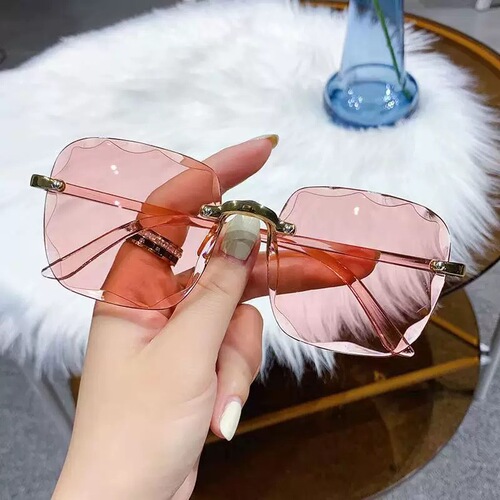 European and American fashion square frameless sun glasses edge frameless sunglasses women street show glasses cross-border hot 