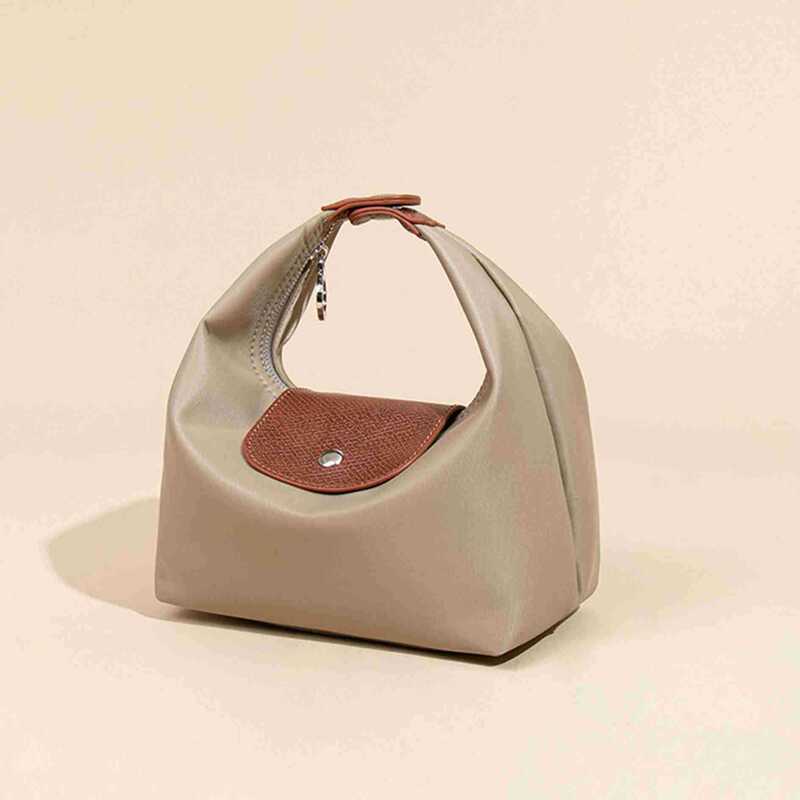 Niche Satchel Lunch Box Bag, Ultra-Light Waterproof Nylon Cloth Longxiang Bag, Fashionable Commuter Hand Bag, Single Shoulder Dumpling Bag for Women