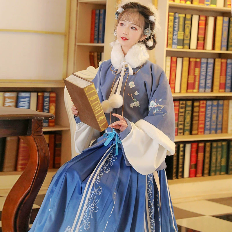 Оригинальный Hanfu женский стиль Хань Юань Су Мин вышитый квадратный воротник рубашка весна и осень повседневная классика