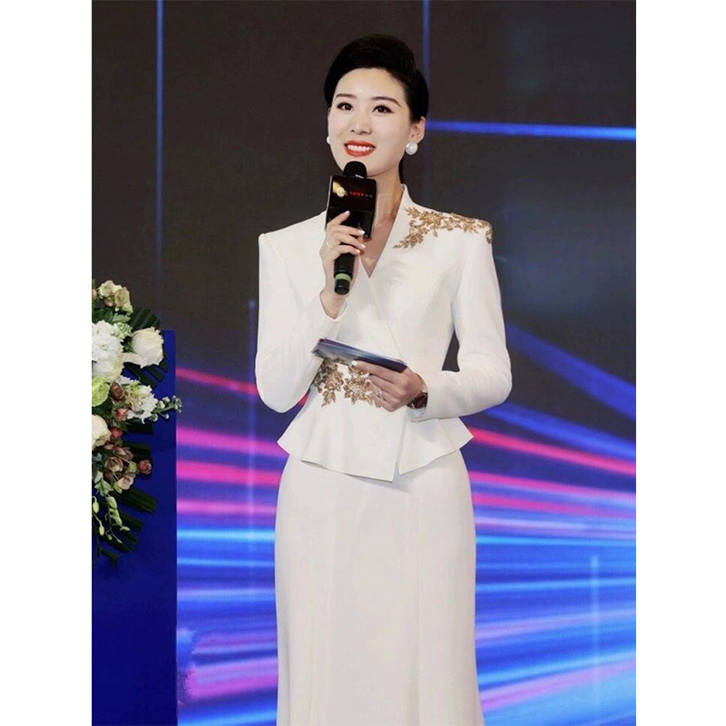White Hostess Dress for Women 2026 New Style High-End Light Luxury Niche Broadcasting Art Exam Performance Dress Dignified and Elegant