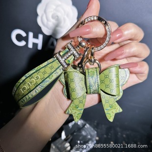 Trendy Brand Keychain Bow Pendant Bag Accessories Chain Ring Buckle Bag Creative Jewelry Gift Men's and Women's Hanging Ornaments