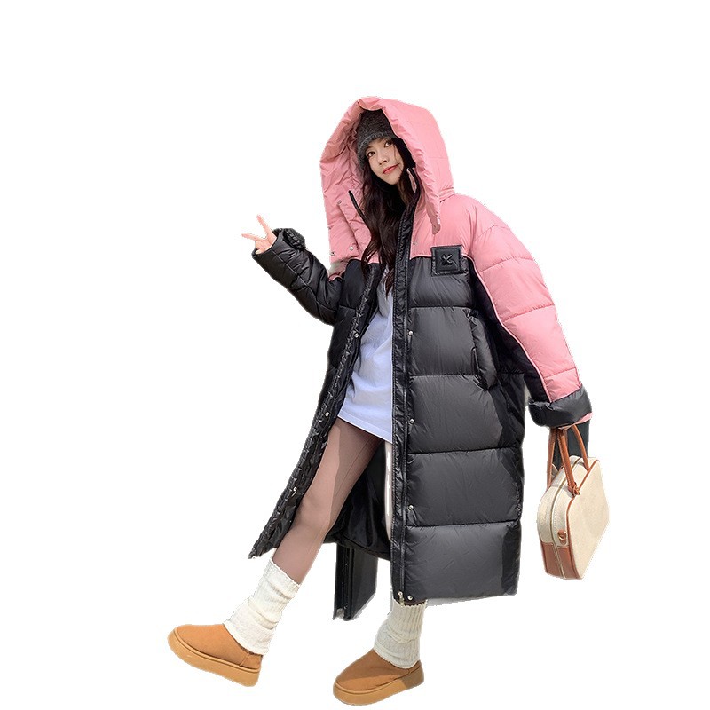 Productos europeos de color, ropa de algodón de plumón de costura, ropa de pan de rodilla para mujeres, ropa de algodón con capuchón grueso coreano, tamaño grande suelto.