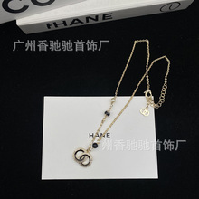 2025小香风新款黑色珐琅晶钻项链女高级感轻奢复古风项饰时尚百搭