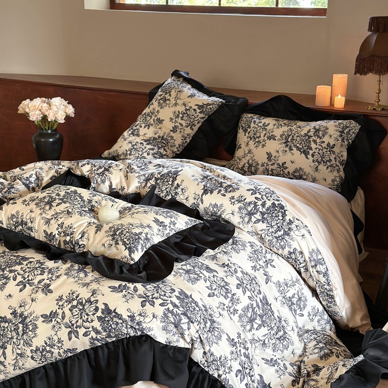 Nordisch-französisches Vintage-Boho-Set im französischen Stil: Gebürsteter Rock aus 100% Baumwolle mit hoher Fadenzahl und langen Stapelfasern, vierteilig, Bettbezug mit Vintage-Blumenmuster_voghion.com