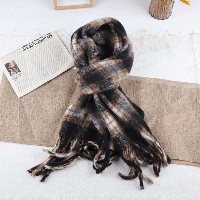 Bellissimo schema di colori ~ Sciarpa artistica in finto cashmere verde per studentesse, sciarpa calda in mohair spesso, scialle lungo_voghion.com