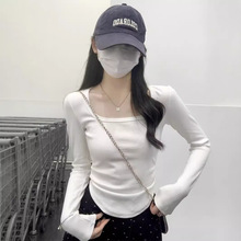 不规则弧形下摆长袖打底衫女2025春季收腰捏褶正肩T恤纯欲风上衣