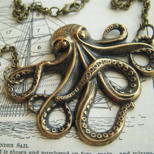 Fashionable retro necklace, chain, pendant, jewelry