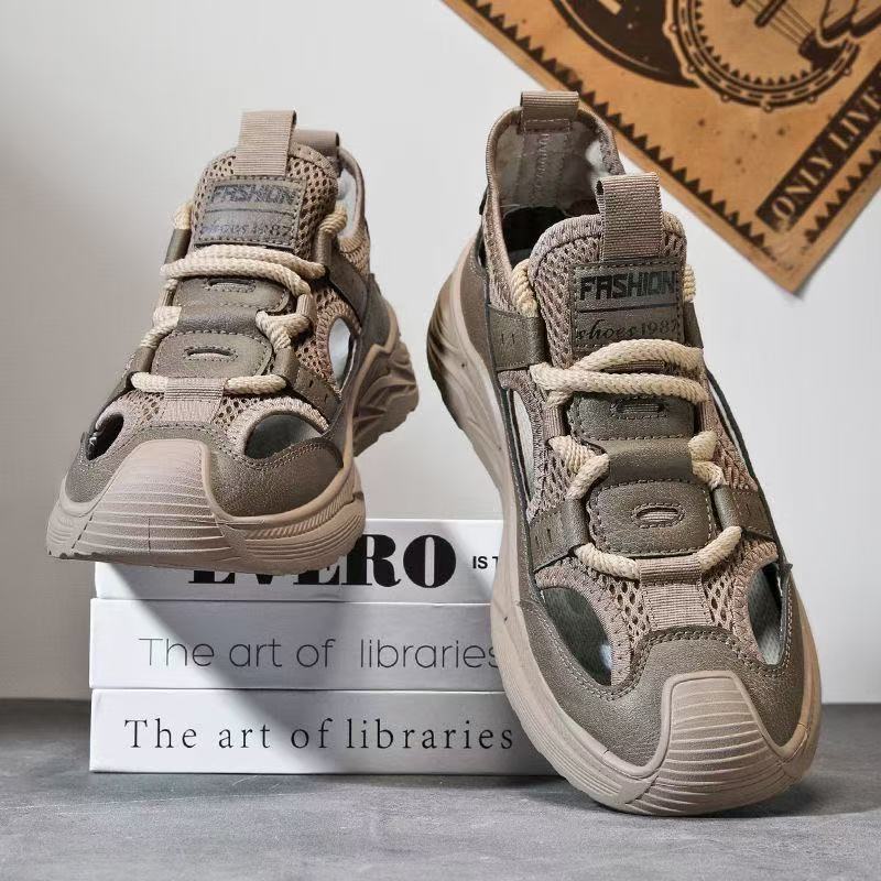 Sandalias de verano para hombres, deportes de playa y ocio, sandalias de gran tamaño, sandalias de cueva de río arriba, zapatos de hombre de comercio exterior Baotou al aire libre