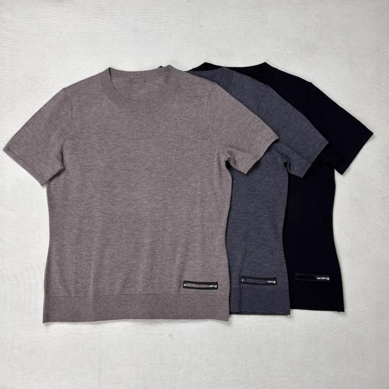 Women's Wangjia Black, Dark Gray, Oatmeal-Colored Round-Neck Pullover Merino Wool South Oil Style Simple Knit Short-Sleeve Shirt Women's Wangjia Black, Dark Gray, Oatmeal-Colored Round-Neck Pullover Merino Wool South Oil Style Simple Knit Short-Sleeve Shirt
