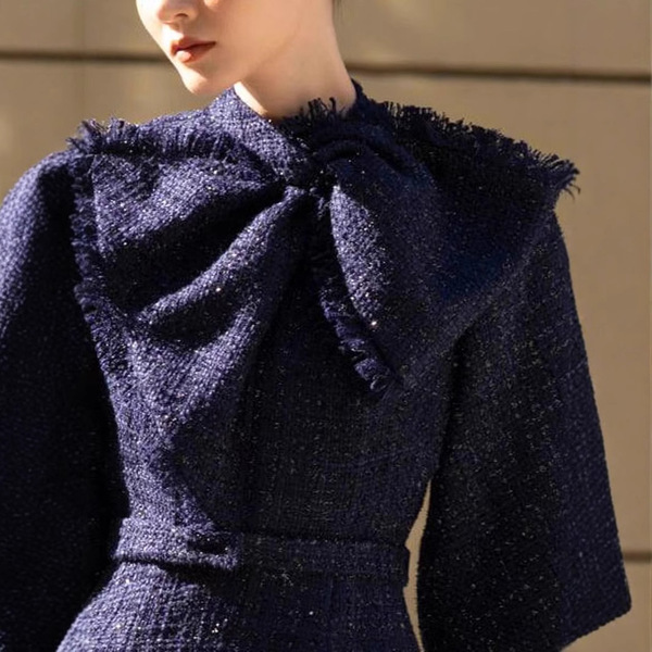 Autumn design fitted dress with bow