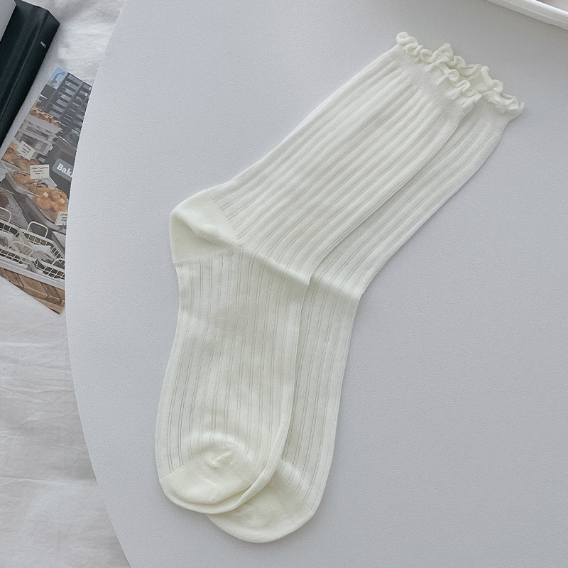 Calcetines de mujer de cordón de horta de verano calcetines de algodón delgados calcetines transpirables Zhuangyan al por mayor