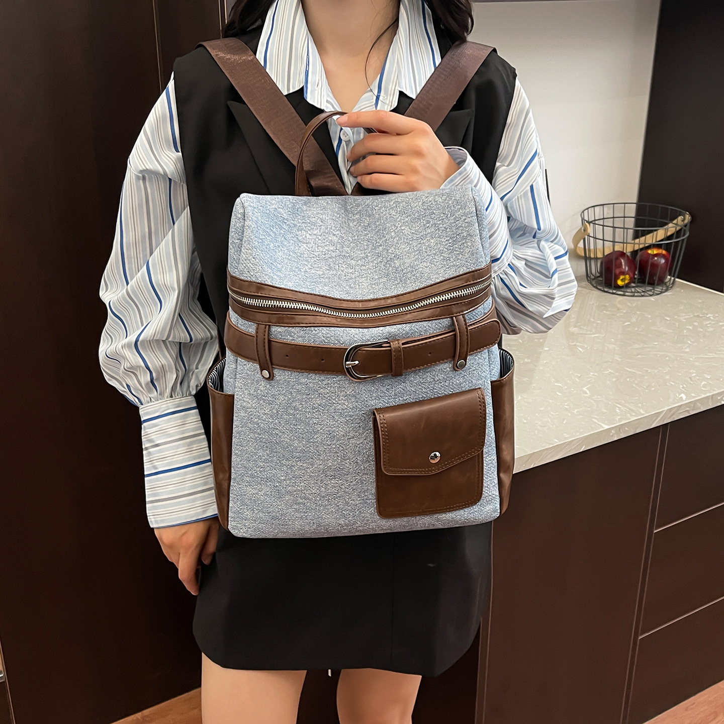 2025 nuevo viaje mochila de viaje mochila deportiva de ocio de gran capacidad mochila de estilo extranjero empalme color contraste mochila de mujer