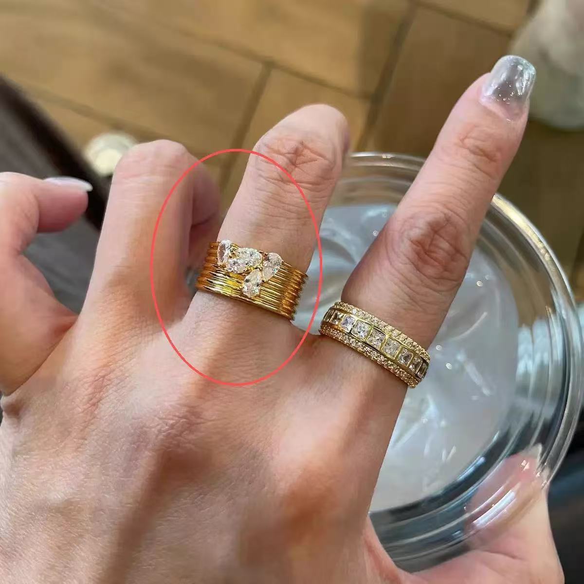 Ring 1381