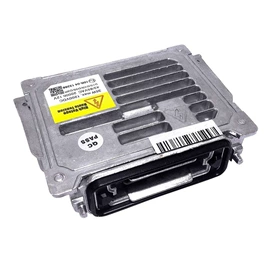 大灯、前照灯;安定器;车载摄像头