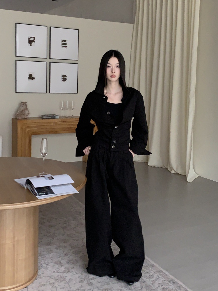 GraceChic GraceChic Autumn Hepburn Style "Urban Elite" Crisp Texture Waist-Cinching Short Shirt And Pleated Wide-Leg Straight Pants Set_voghion.com