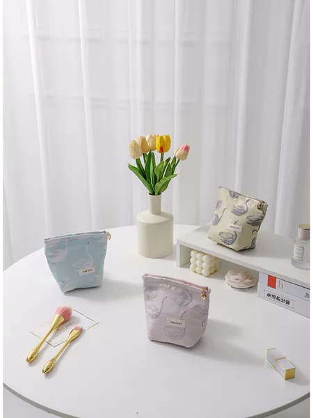 New Swan Jacquard Fresh Cosmetic Bag High-value Lipstick Storage Bag Coin Purse ID Bag Inner Bag