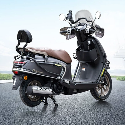Suzuki US125 windshield glass: Motorcycle front windshield