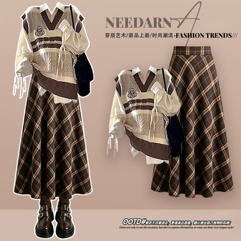 Early Autumn Maillard Long-Sleeved Two-Piece Set for Women, 2026 New Style, Pear-Shaped Figure, Berkeley Skirt Set, Plaid Long Skirt
