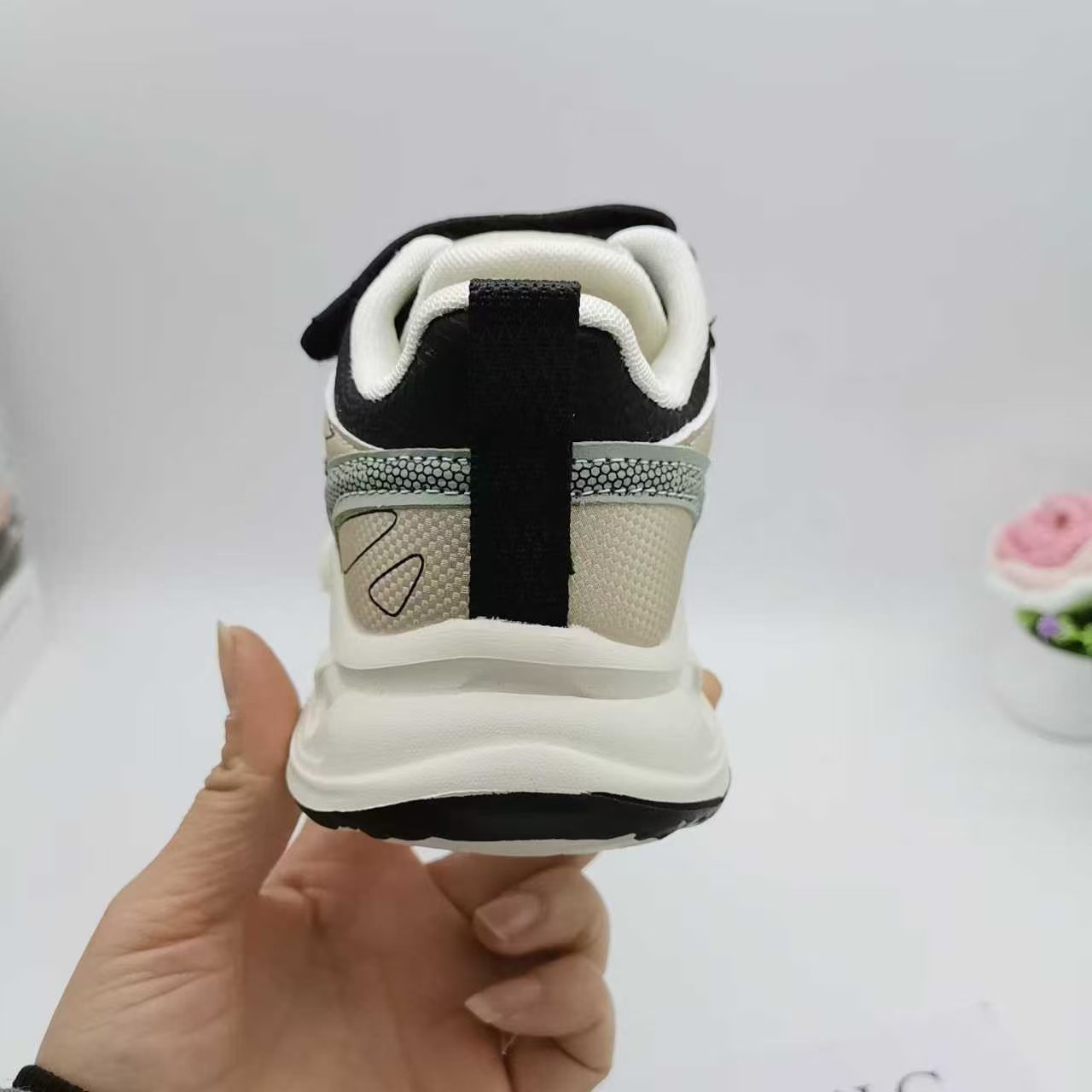 Otoño nuevo 2025 zapatos de cuero para niños y niñas zapatos deportivos para bebés zapatos de correr para niños y niñas