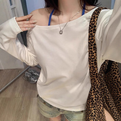 初秋松弛感宽松斜肩白色上衣女 纯欲一字肩露锁骨长袖t恤衣服女款