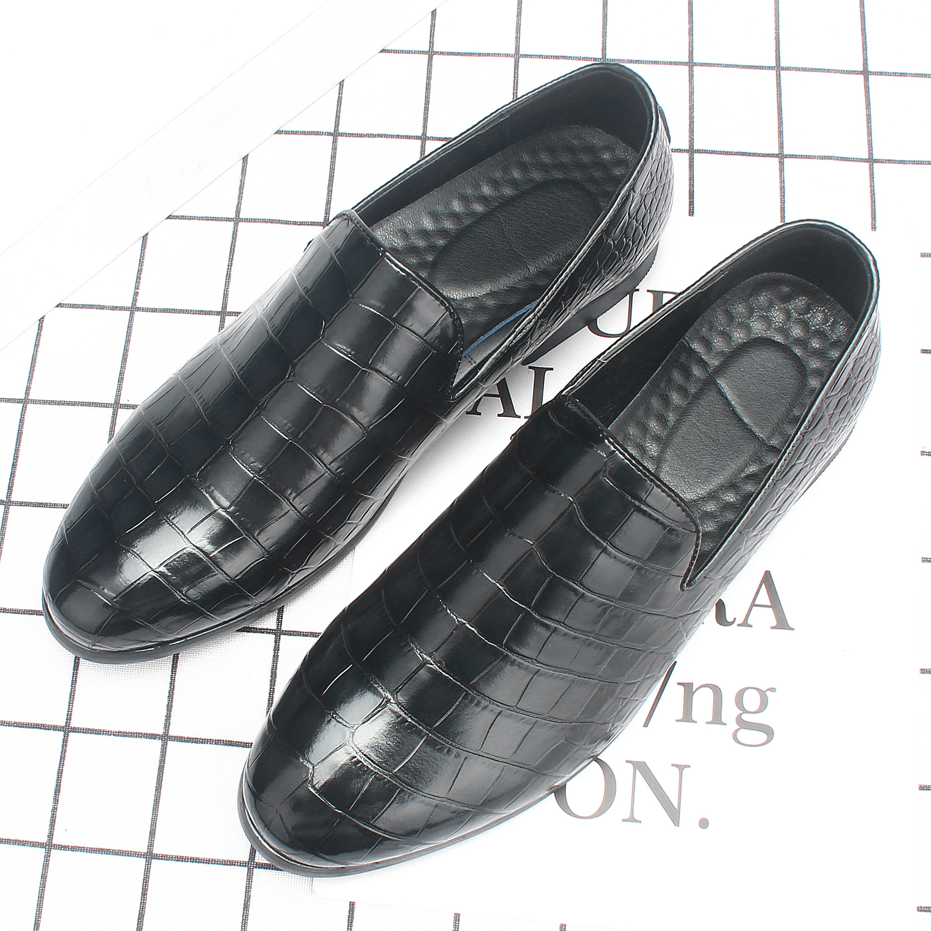 2022ճЬʱװѥ߳ɫмͷƤЬ72